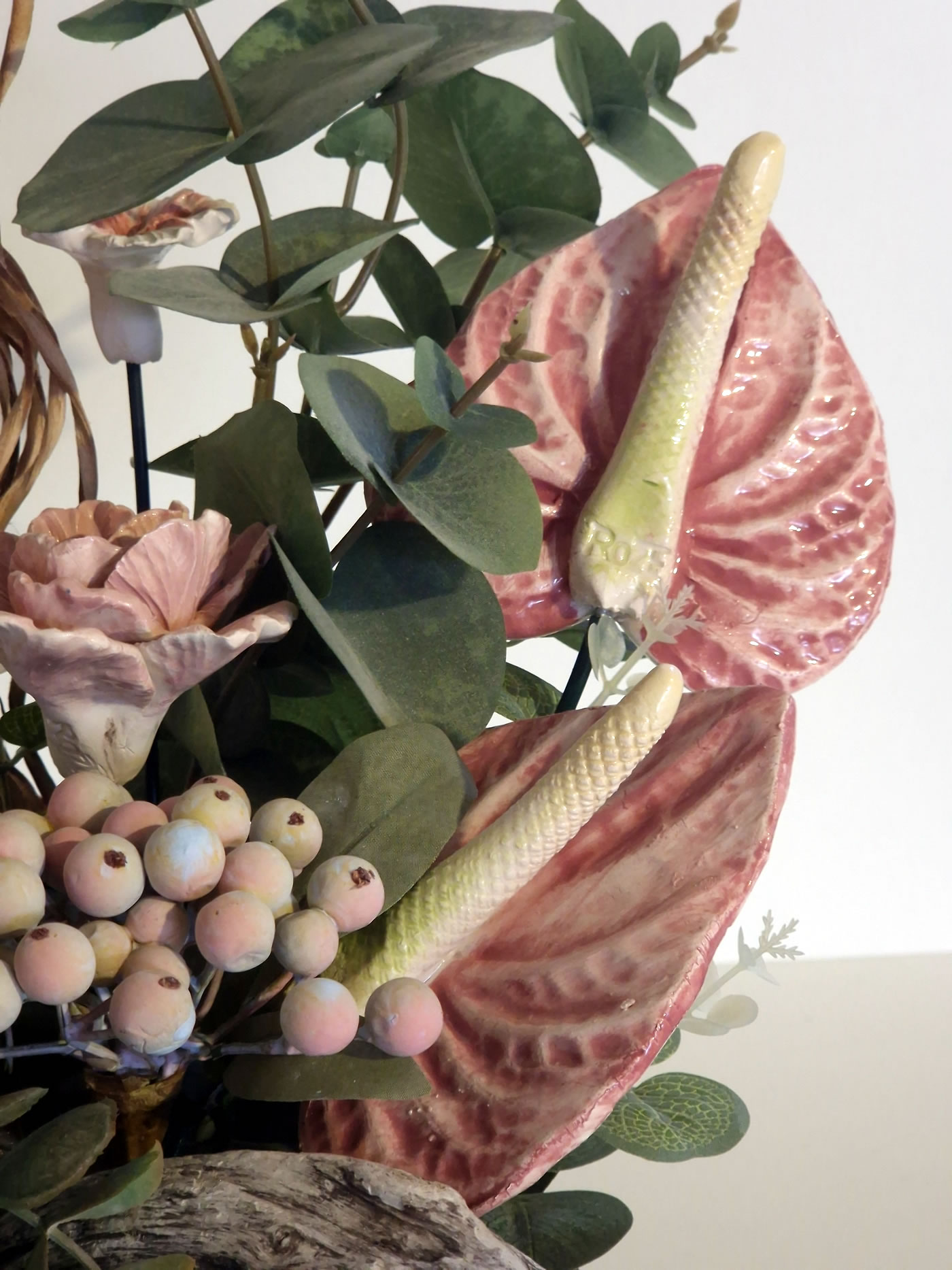 Keramički buket Pink Anthurium - Slika 2